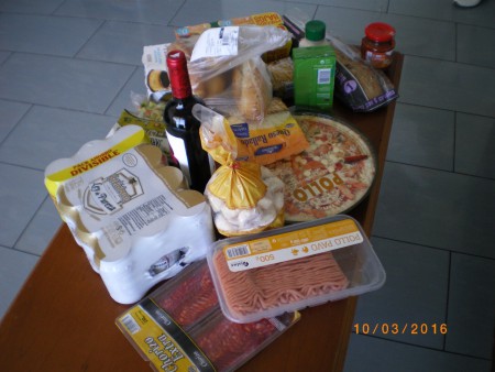 Tässä meidän 29 euron ruokakassin sisältö